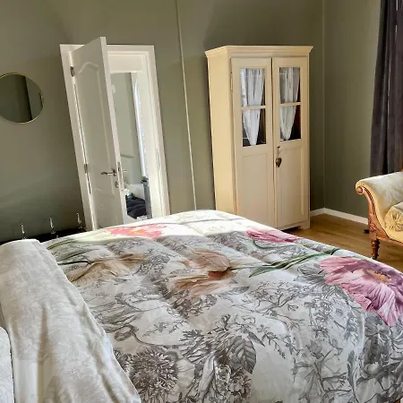 Windsor Bed & Breakfast 2*