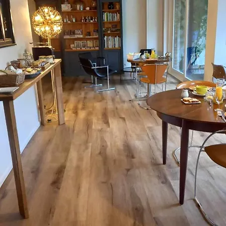 Bed & Breakfast Windsor - 3*